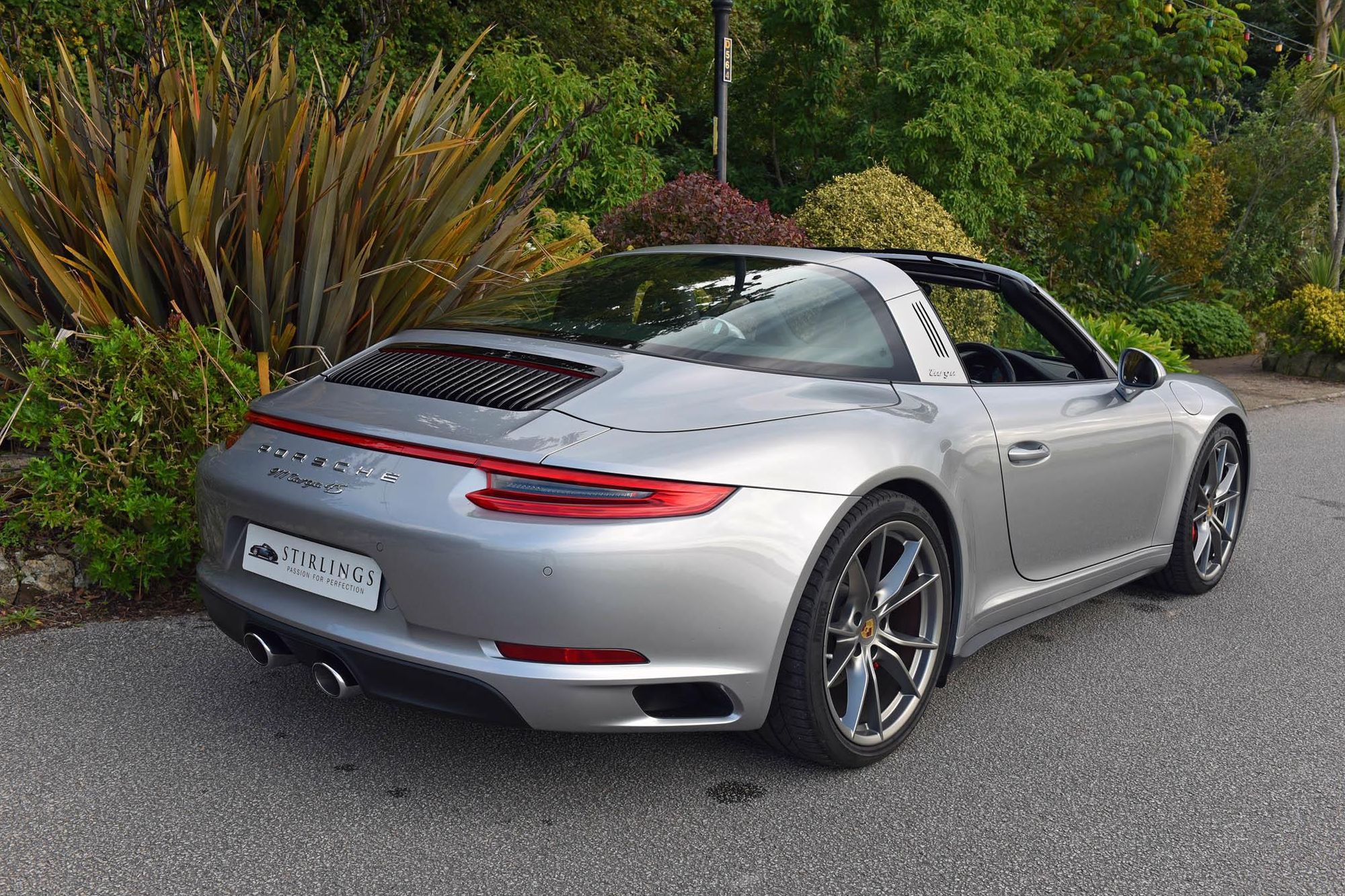 2016 Porsche 911 Carrera 4