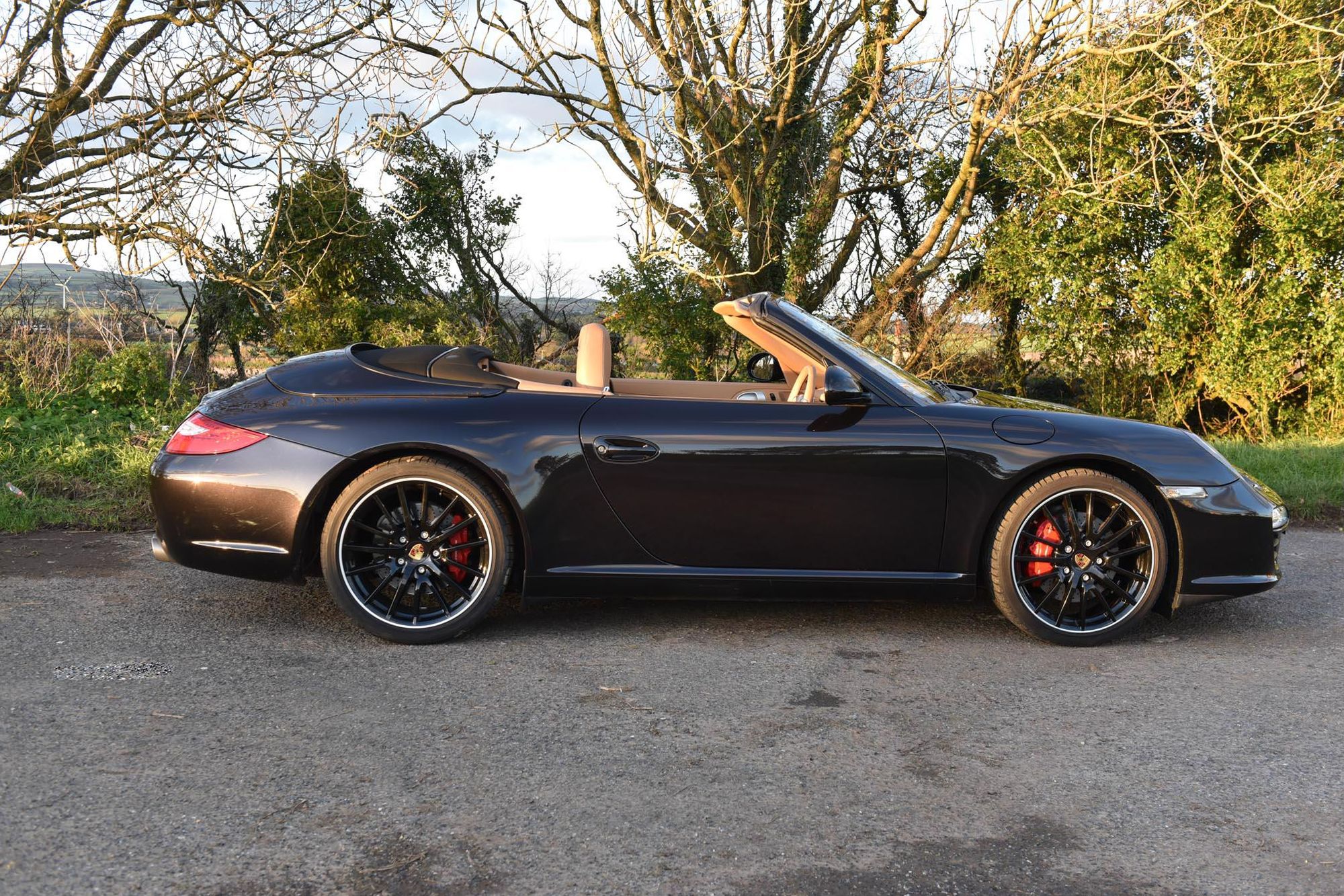 997 tan